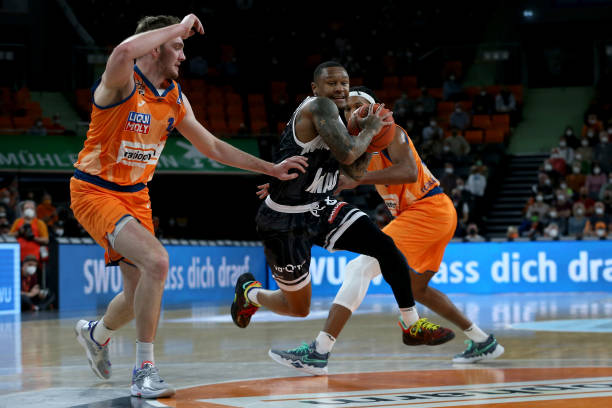 交锋战绩优 交锋战绩优