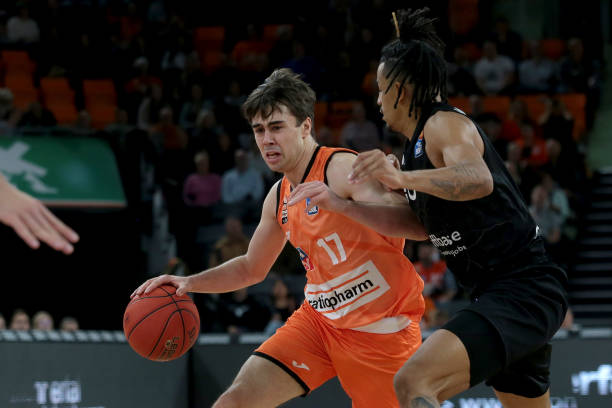 力将持续激 力将持续激