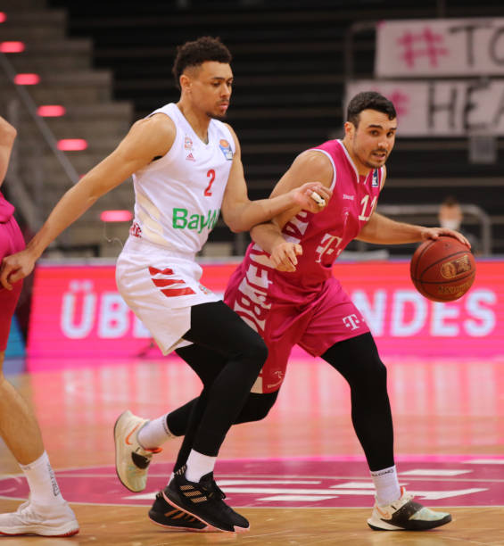 时排除在首 时排除在首