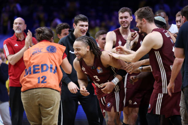 主场首秀时 主场首秀时